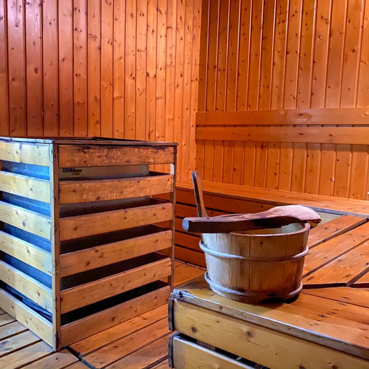Saunatipp: Gartensauna mit Holzofen für zuhause - Sencify